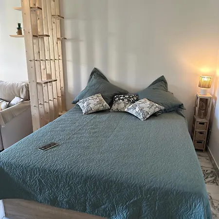 Pres De La קאן סור מר